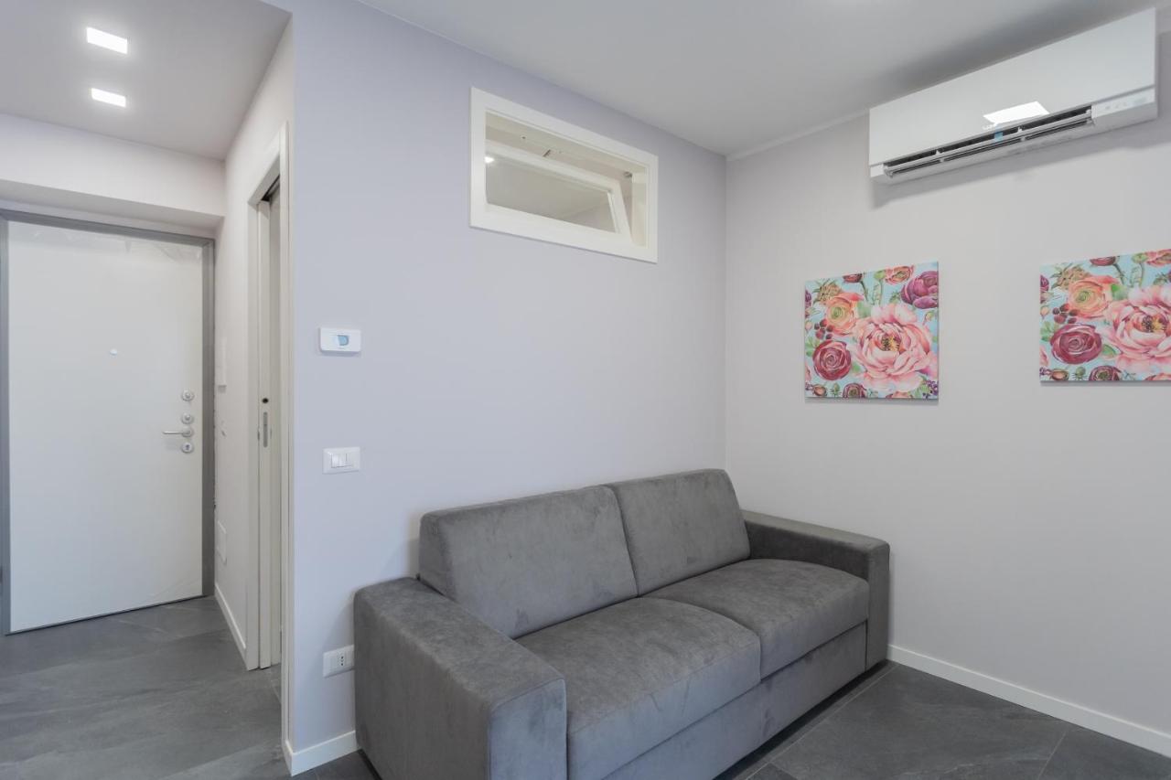 Sant'Agostino Apartments By Rent All Como Bagian luar foto