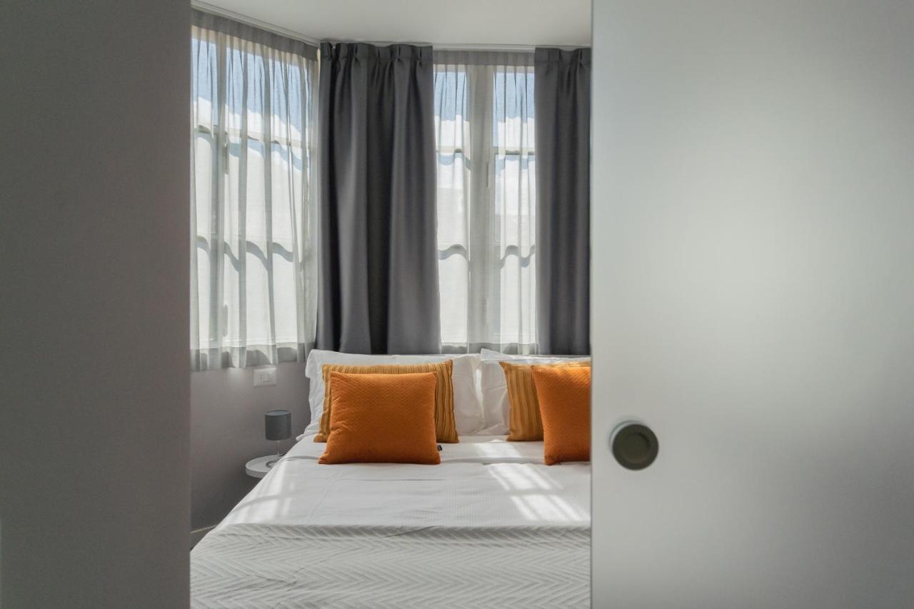 Sant'Agostino Apartments By Rent All Como Bagian luar foto