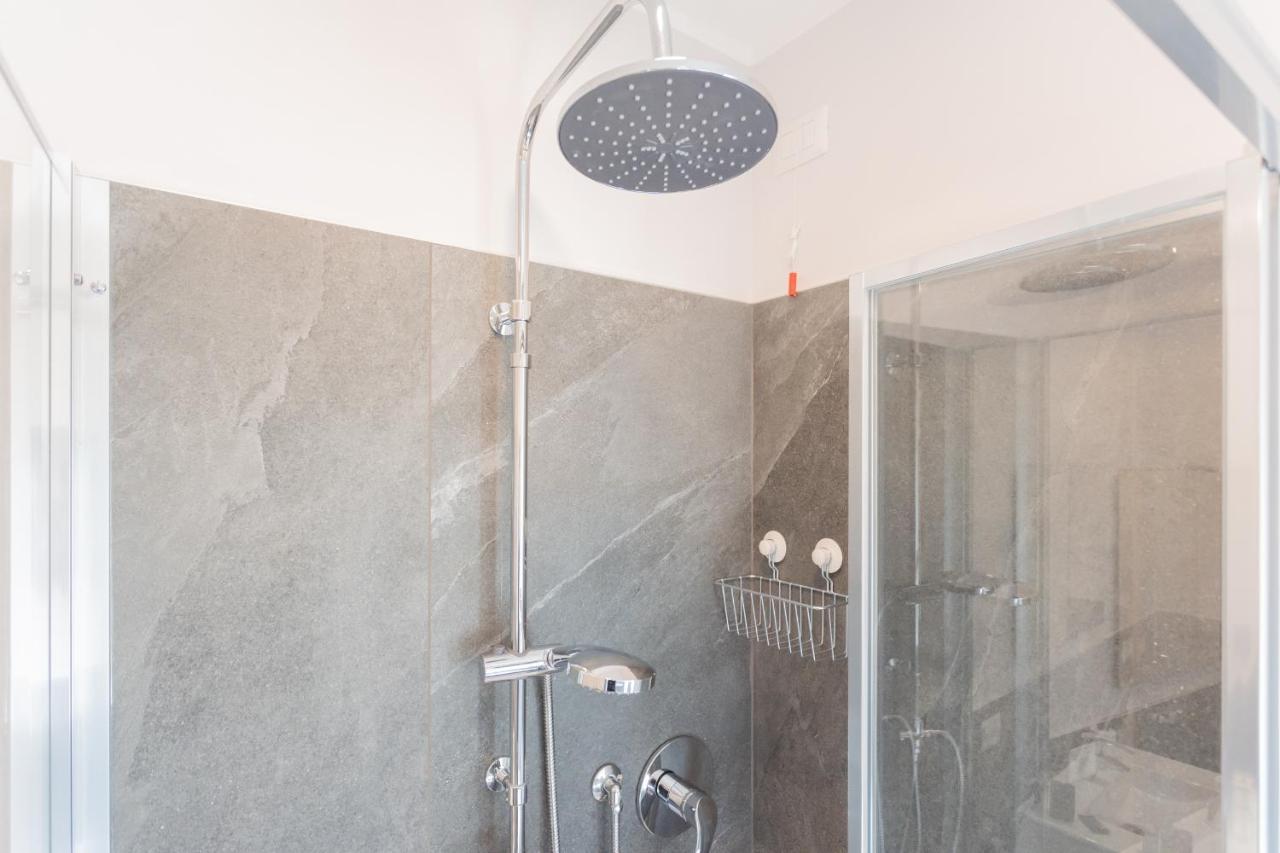 Sant'Agostino Apartments By Rent All Como Bagian luar foto