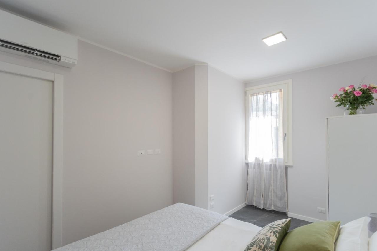 Sant'Agostino Apartments By Rent All Como Bagian luar foto